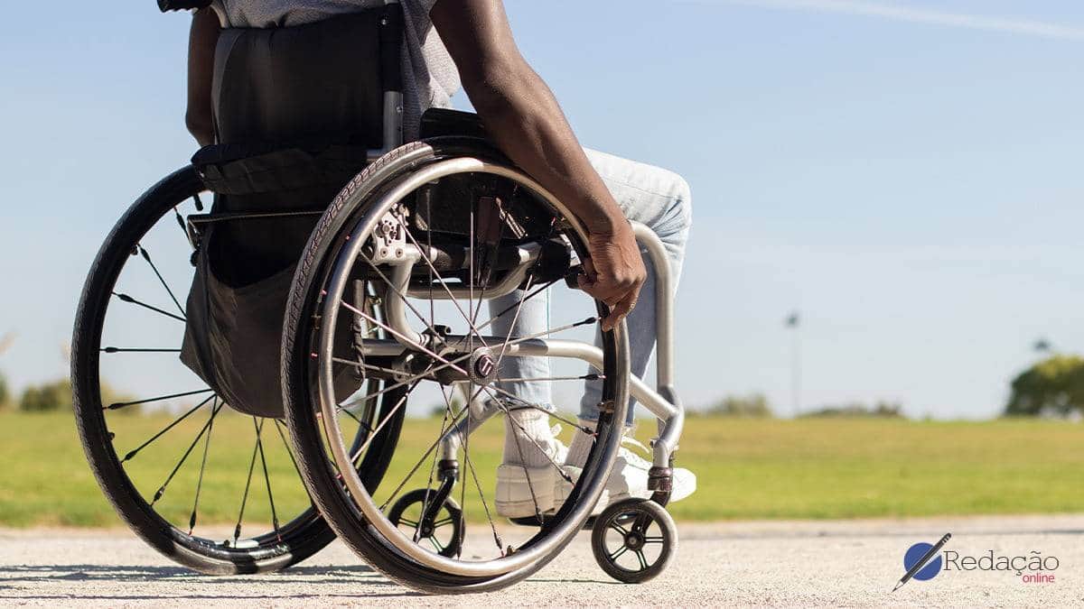 A invisibilidade das deficiências ocultas no cotidiano brasileiro e os desafios de reconhecimento