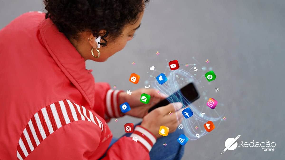 Redes sociais e como elas influenciam nosso consumo.