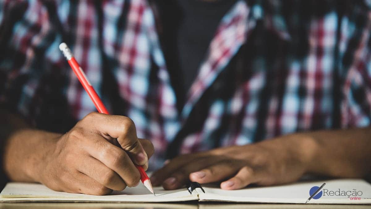 Análise de redação nota 1000 no Enem