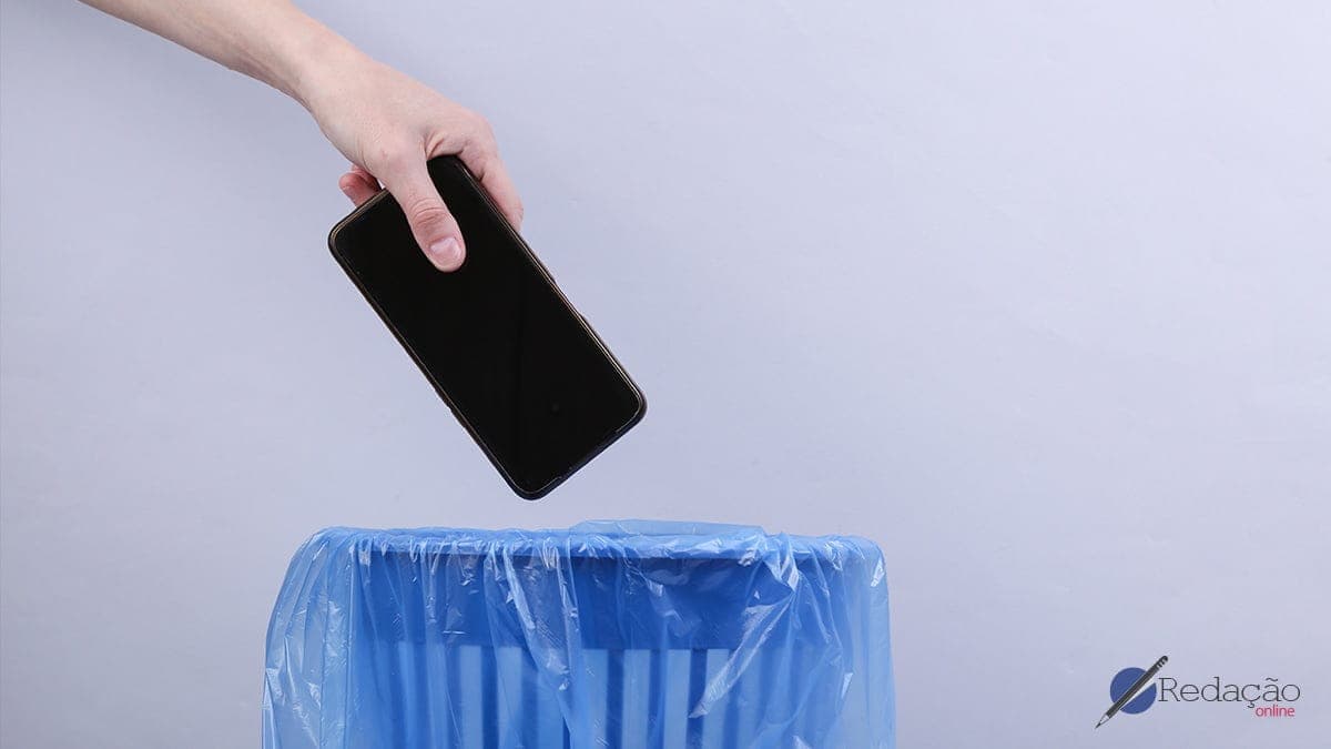 A problemática da obsolescência programada na indústria da moda