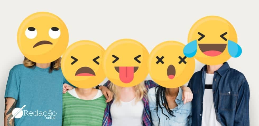 pessoas rindo humor piada