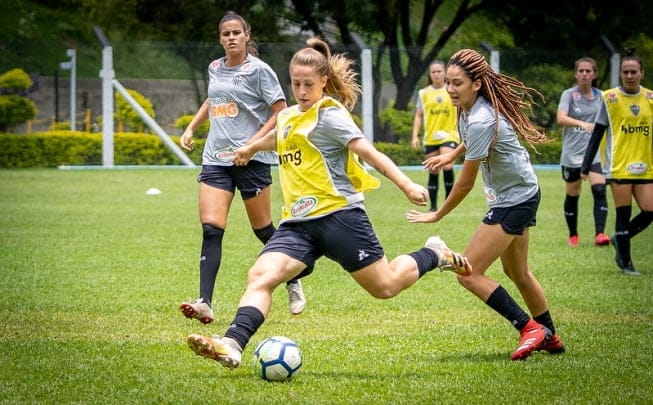 desvalorização do futebol feminino